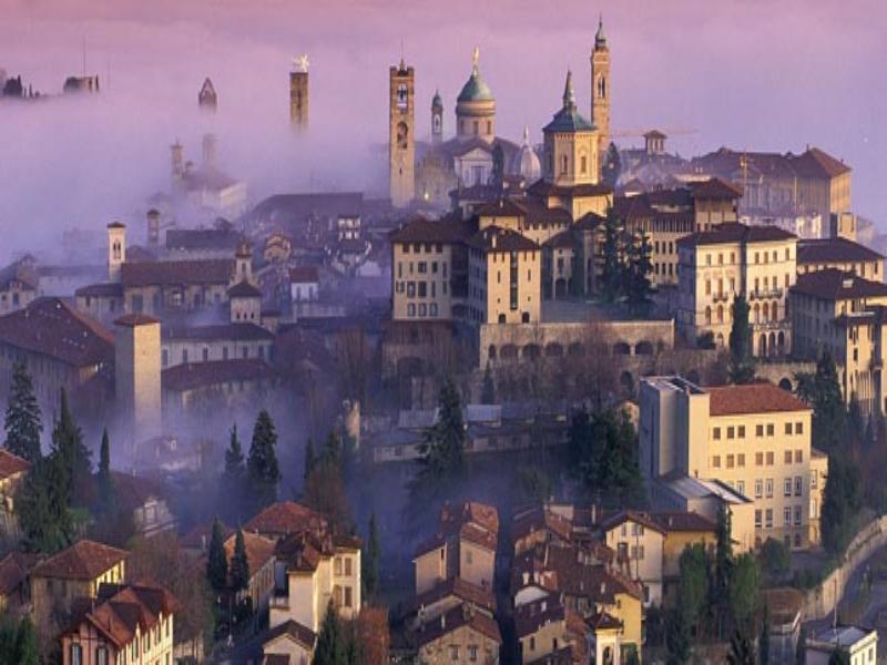 2011-9-26 12.45.38.130---Bergamo tour