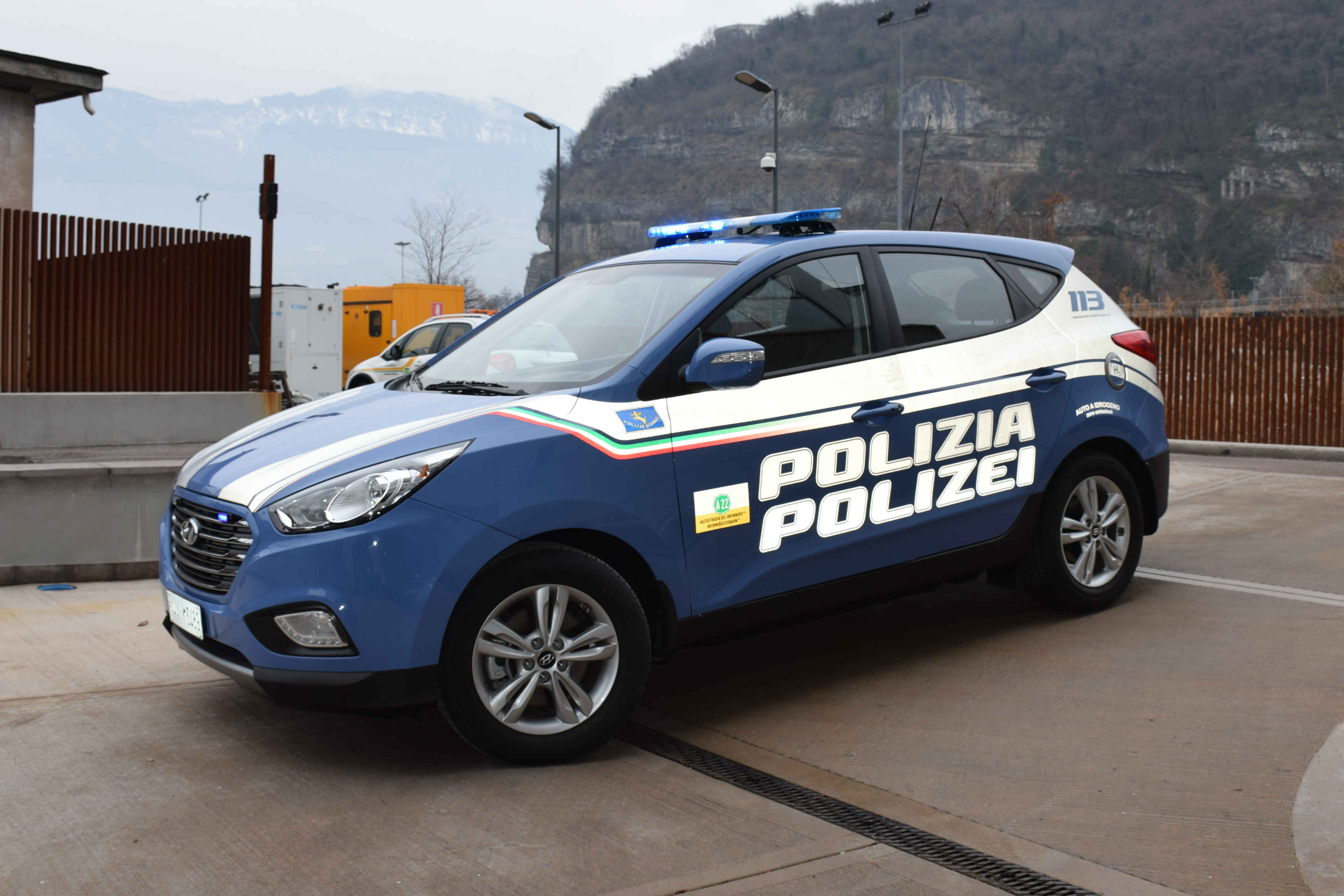 Hundai Ix35 Fuel Cell Polizia Stradale Trentino Alto Adige 1