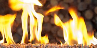 Pellet, scatta la corsa alle scorte invernali: l’allarme di AIEL contro le truffe online