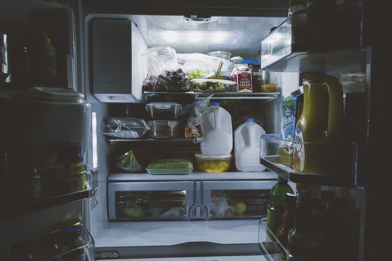 sprechi alimentari frigorifero