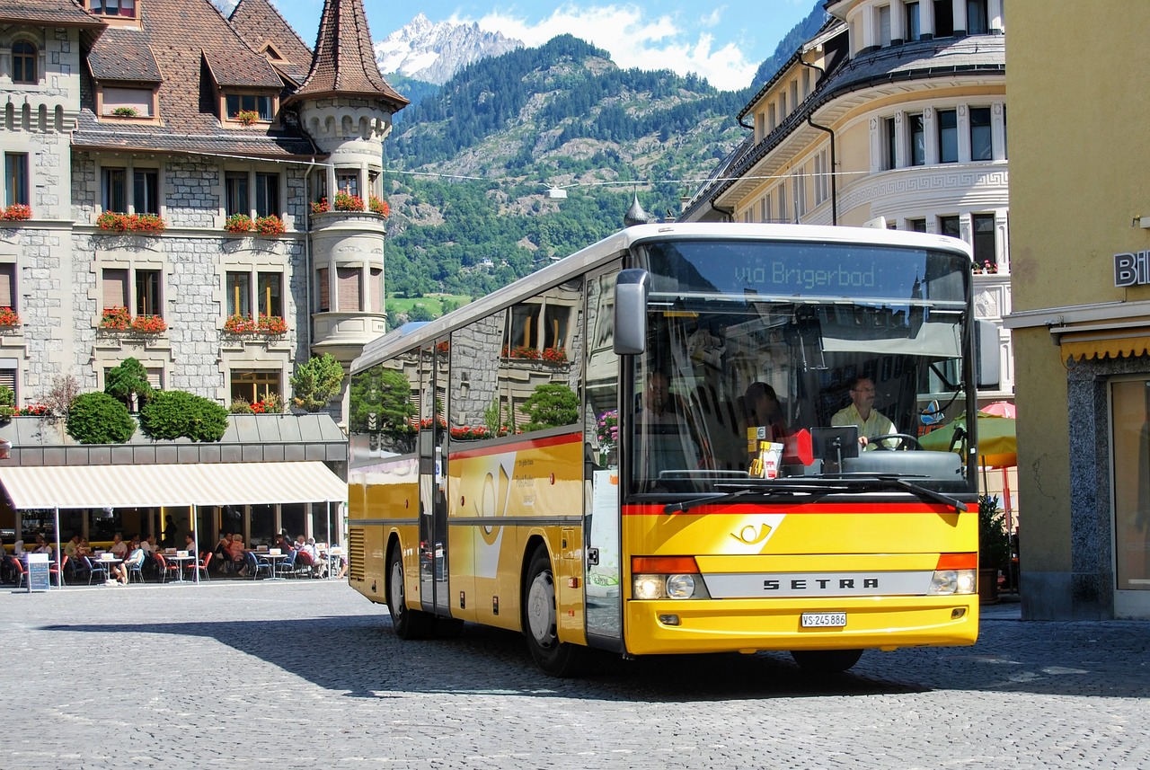Bus 2730653 1280