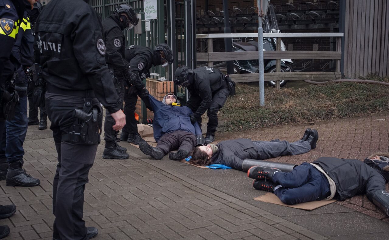 diritto animali protesta Ahold Delhaize