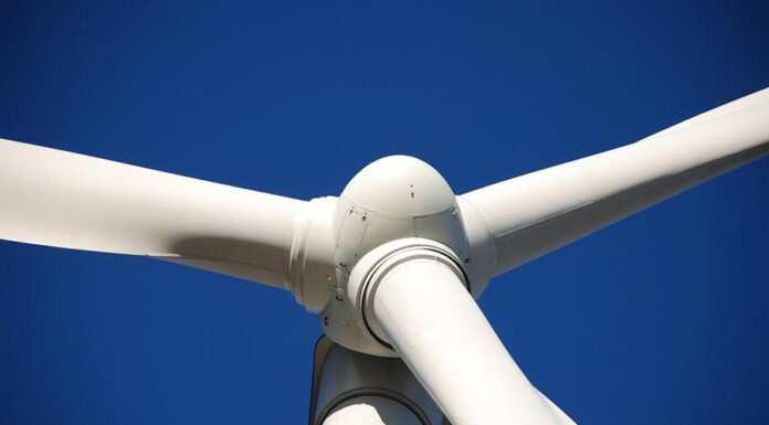 L’eolico accelera tra innovazione e dialogo con i territori eolico