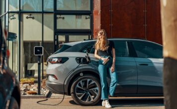 Mobilità elettrica tra desiderio di cambiamento e barriere strutturali mobilità elettrica