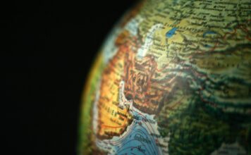 GlobalData taglia le previsioni di crescita economica dell’area dello Stretto di Hormuz per il 2026 iran Sicurezza energetica