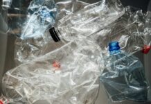 Plastica, Italia accelera: differenziata sfiora 1,3 milioni tonnellate plastica