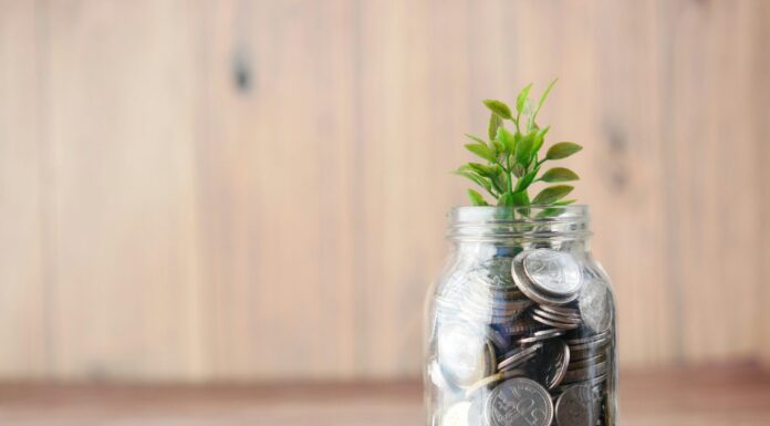 Intesa Sanpaolo, pronti 110 miliardi per la svolta green e sociale Intesa Sanpaolo