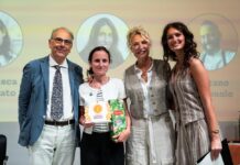 L’Animal Award della LAV alla scienziata Francesca Pistollato Da sx Felicetti, Pistollato, Colò e Antonino