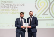 Gruppo CAP riceve il Premio Compraverde Buygreen 2026 per la gestione sostenibile dei fornitori Gianluigi Bossi (Responsabile Appalti & Market Procurement Manager)_Carlo Restelli (Supplier Project Manager)