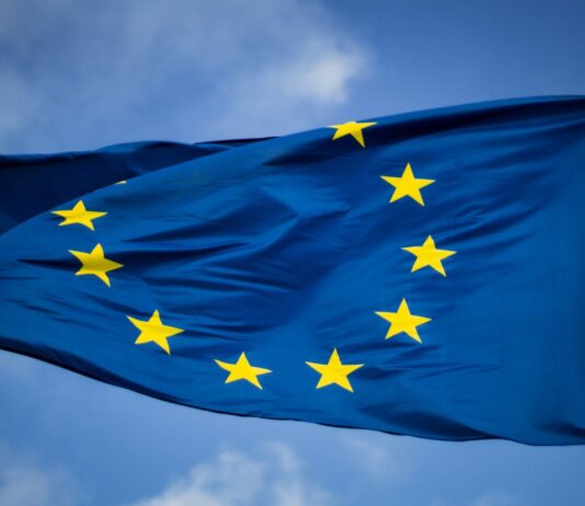 Elettrificazione, Piano UE: sovranità energetica e bollette elettrificazione