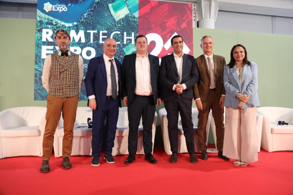 Foto gruppo Convegno Subsidenza Remtech Ferrara ANBI