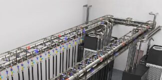 Data center e domanda elettrica: la sfida energetica dell’AI Vertiv-CoolChip-Fluid-Network-Row