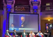 Una mobilità sostenibile deve guardare al respiro delle città avola rotonda sulla mobilità del Forum della innovazione e sostenibilità 2026. Da sin: Favo, Floria, Di Pietro, Falcone, Nasti. Foto di Agnese Cecchini