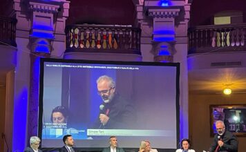 Una mobilità sostenibile deve guardare al respiro delle città avola rotonda sulla mobilità del Forum della innovazione e sostenibilità 2026. Da sin: Favo, Floria, Di Pietro, Falcone, Nasti. Foto di Agnese Cecchini