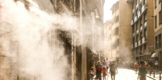 Caldo record, rete sotto stress: l’Italia consuma energia come mai prima d’ora caldo crisi climatica